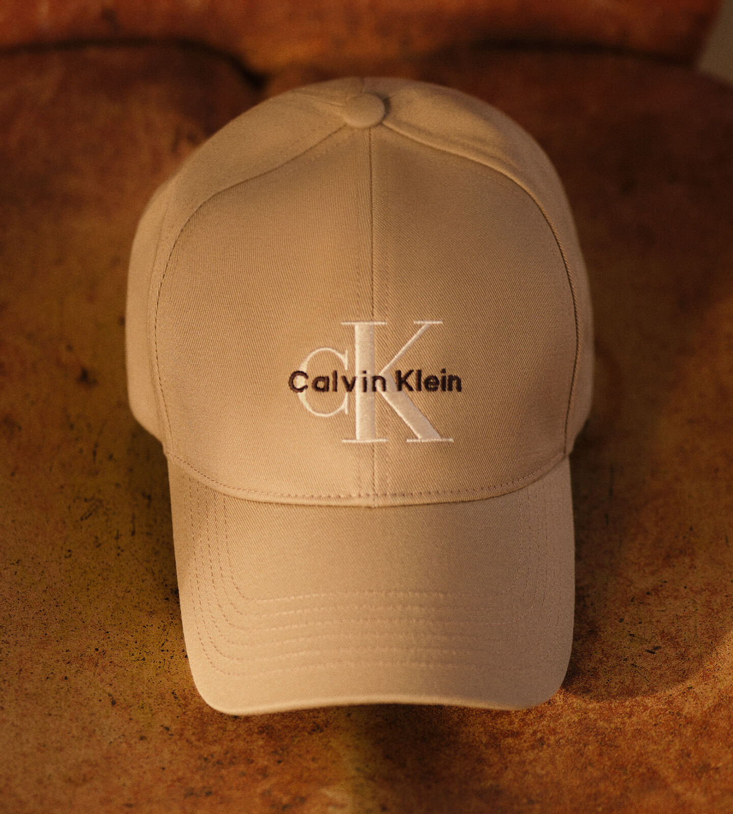 Calvin Klein Trending Accessories For the final touch of your outfits.